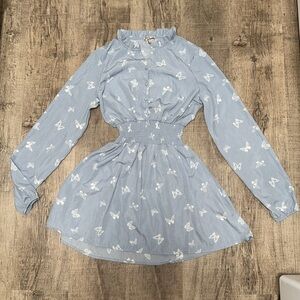 Junior’s butterfly dress